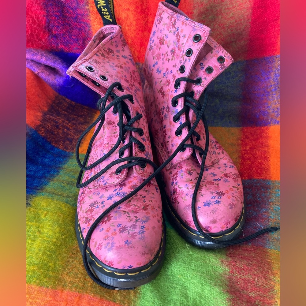 Dr Martens 1460 Pink Floral Size 9